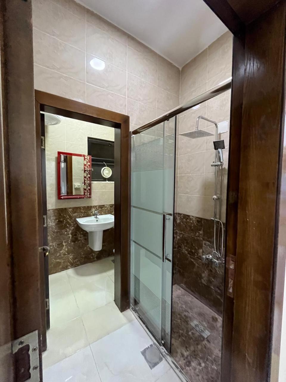 Osama Alnaser Apartment