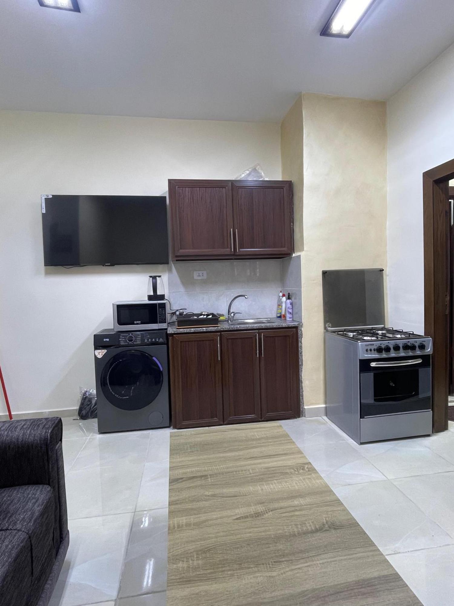 Osama Alnaser Apartment *